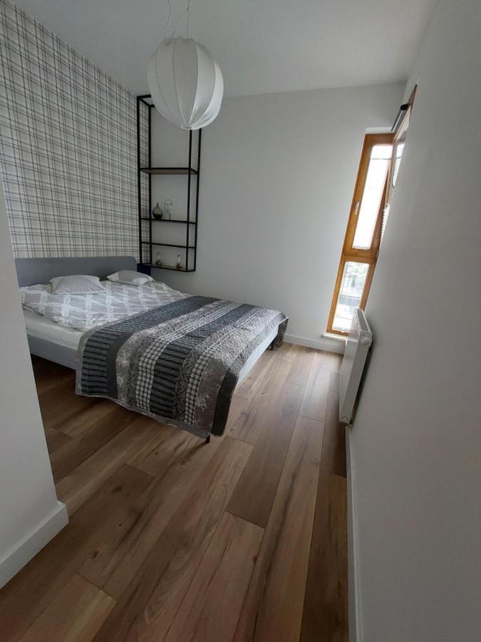 Apartament Zajezdnia Wrzeszcz Apartment กดัญสก์ ภายนอก รูปภาพ